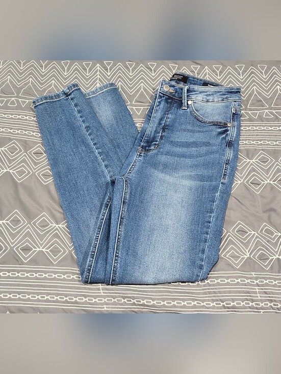 Judy Blue Denim - Judy Blue High Waisted Tummy Control Skinny Jeans Size 7/28
